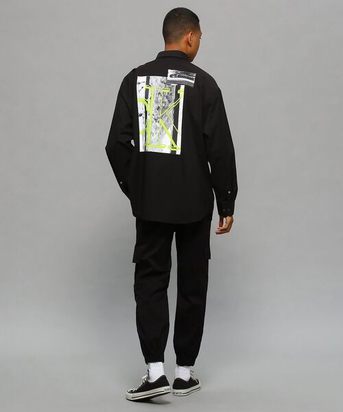 Calvin Klein Jeans（カルヴァンクラインジーンズ）の「MODULAR BLOCKING グラフィック シャツ（シャツ/ブラウス・メンズ・ホワイト/ブラック・S/M/L/XL）」の17枚目の写真