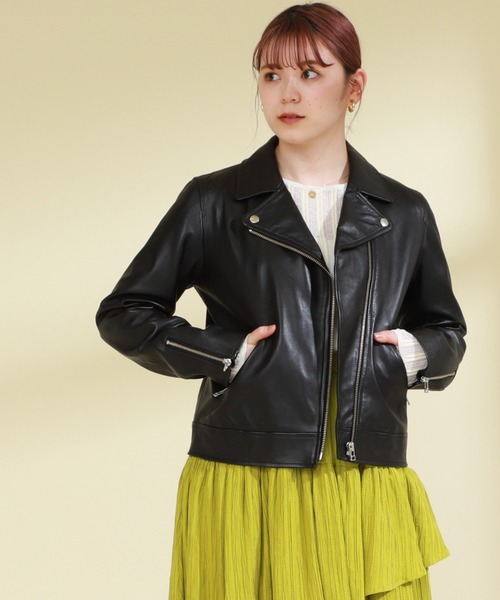 Ray BEAMS（レイビームス）の「Ray BEAMS / ラムレザー W ライダース ブルゾン（ライダースジャケット・レディース・ブラック・1/0）」の17枚目の写真