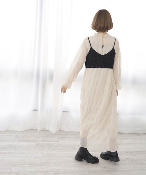 SESTO(セスト)の「ボリュームトラックソール厚底ストレッチショートブーツ(ブーツ・レディース・アイボリー/ブラック・LL/L/3L/M/S)」の19枚目の写真