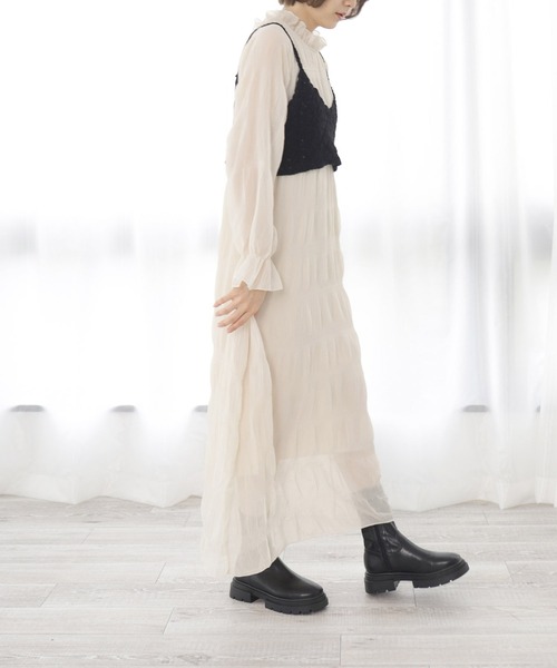 SESTO(セスト)の「ボリュームトラックソール厚底ストレッチショートブーツ(ブーツ・レディース・アイボリー/ブラック・LL/L/3L/M/S)」の20枚目の写真