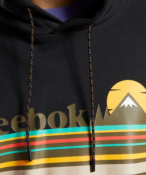Reebok(リーボック)の「クラシックス キャンピング フーデッド スウェットシャツ / Classics Camping Hooded Sweatshirt(パーカー・メンズ・ブラック×ブラック/ヘザーグレー・SMALL/MEDIUM/LARGE/X-LARGE/XX-LARGE/X-SMALL/XXX-LARGE)」の8枚目の写真