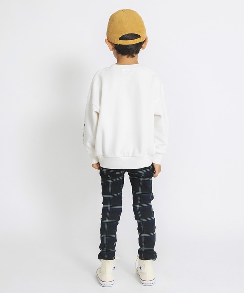 BRANSHES（ブランシェス）の「【男女使える】カレッジロゴトレーナー（スウェット・キッズ・アイボリー/杢グレー/ネイビー/チャコールグレー・90/140/110/150/100/130/120）」の16枚目の写真