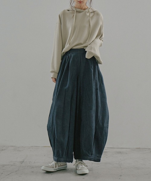 Fashion Letter（ファッションレター）の「［M-4L］タックボリュームバルーンデニムパンツ（デニムパンツ・レディース・ブルー/ワンウォッシュ・LL/3L/4L/L/M）」の8枚目の写真