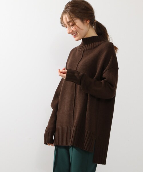 DRESKIP（ドレスキップ）の「◆センターシームゆるタートルニット（ニット/セーター・レディース・ブラック/ダークブラウン/グリーン/ライトベージュ・02/03）」の2枚目の写真