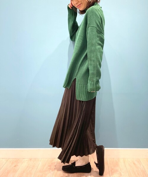 DRESKIP（ドレスキップ）の「◆センターシームゆるタートルニット（ニット/セーター・レディース・ブラック/ダークブラウン/グリーン/ライトベージュ・02/03）」の21枚目の写真