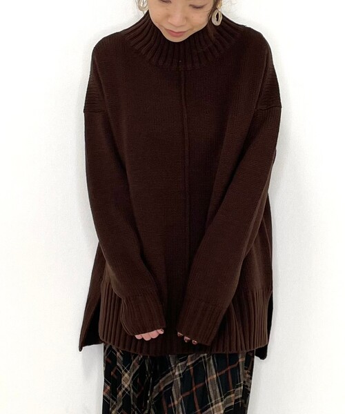 DRESKIP（ドレスキップ）の「◆センターシームゆるタートルニット（ニット/セーター・レディース・ブラック/ダークブラウン/グリーン/ライトベージュ・02/03）」の19枚目の写真