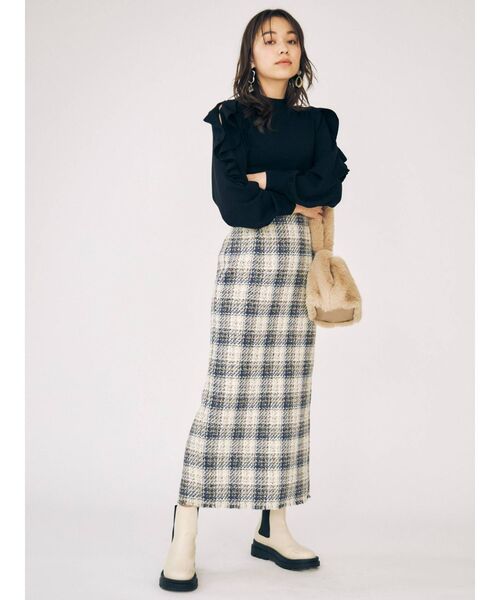 MERCURYDUO(マーキュリーデュオ)の「2WAYオープンショルダーラッフルニット(ニット/セーター・レディース・ブラック/パープル/レッド/オフホワイト・FREE)」の20枚目の写真