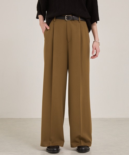 EMMA CLOTHES（エマクローズ）の「TRストレッチスーツ地 ストレート 1タック センタープレス ワイドパンツ/スラックス（スラックス・メンズ・ブラック/イエロー/アイボリー/ブルー系その他/ピンク系その他/グリーン系その他/ブルー系その他2/グリーン系その他2/ミックスグレー/ブラウン系その他/マスタード/ベージュ系2/カーキ/ライトブルーグレー/ブラウン系/ダークグレー/グレー系/ブラック系/ブラウン系2/ダークブラウン/グレー系2/ネイビー系/ブラウン系3/グレー系3/ブラウン系4/ネイビー系2/グレイッシュブルー・S/M/L）」の15枚目の写真