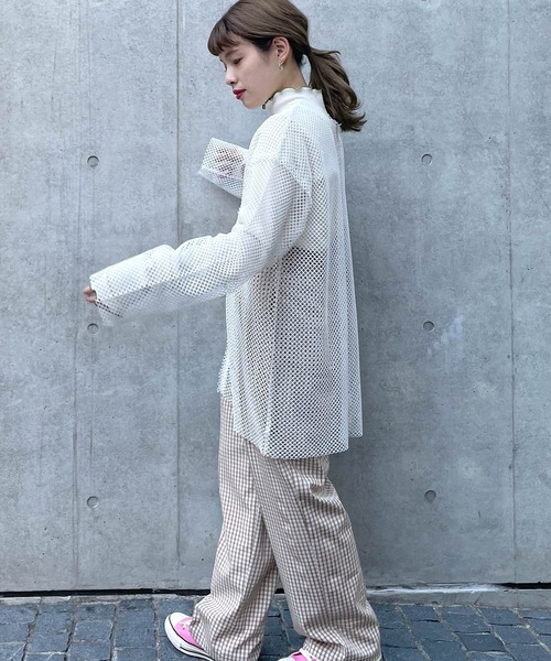 w closet(ダブルクローゼット)の「メッシュクルーネックカーデ(その他トップス・レディース・オフホワイト/アイボリー・FREE)」の6枚目の写真