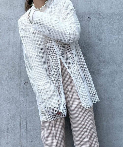 w closet(ダブルクローゼット)の「メッシュクルーネックカーデ(その他トップス・レディース・オフホワイト/アイボリー・FREE)」の8枚目の写真