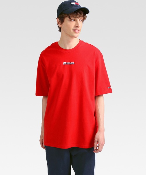 tommy jeans（トミー ジーンズ）の「ロゴバッジTシャツ（Tシャツ/カットソー・メンズ・ホワイト/ネイビー/グレー/レッド・SMALL/MEDIUM/LARGE/X-LARGE/XX-LARGE）」の19枚目の写真