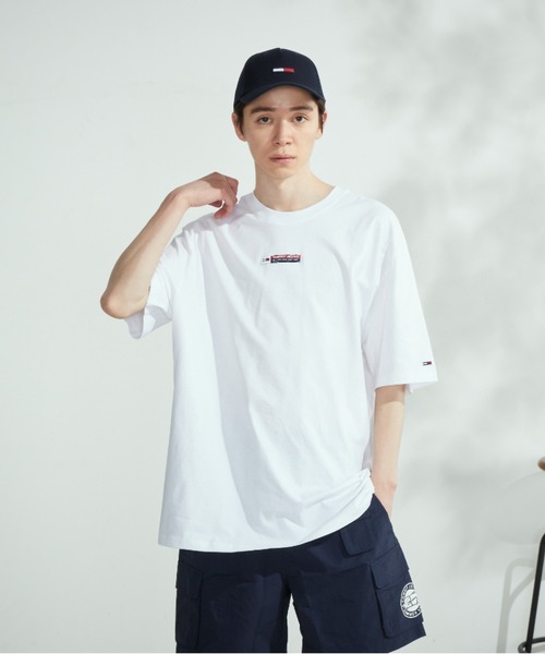 tommy jeans（トミー ジーンズ）の「ロゴバッジTシャツ（Tシャツ/カットソー・メンズ・ホワイト/ネイビー/グレー/レッド・SMALL/MEDIUM/LARGE/X-LARGE/XX-LARGE）」の22枚目の写真
