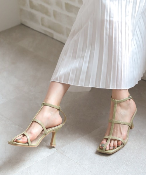 VIVIAN（ヴィヴィアン）の「スクエアトゥ華奢Ｔストラップサンダル（サンダル・レディース・ブラック/グリーン/アイボリー/キャメル/オリーブ×ブラック/ブルー/シルバー・LL/S/M/L）」の19枚目の写真