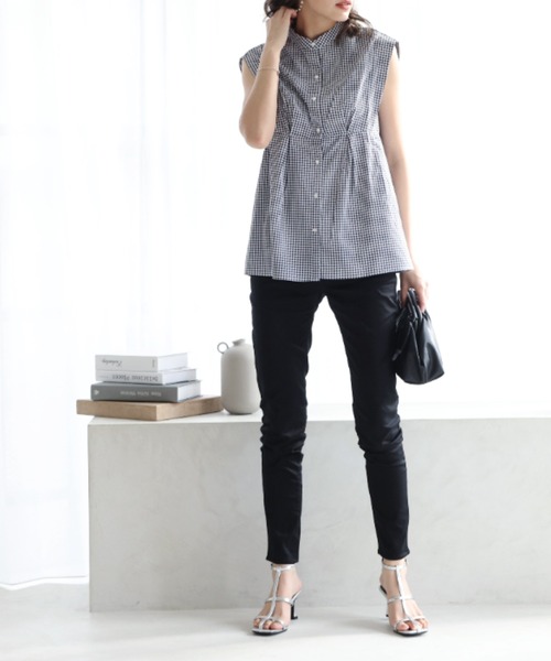 VIVIAN（ヴィヴィアン）の「スクエアトゥ華奢Ｔストラップサンダル（サンダル・レディース・ブラック/グリーン/アイボリー/キャメル/オリーブ×ブラック/ブルー/シルバー・LL/S/M/L）」の22枚目の写真