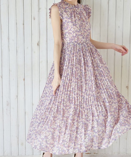 tocco closet（トッコ　クローゼット）の「フロントパール付きフラワープリントシフォンプリーツワンピース（ワンピース・レディース・レモンイエロー/ピンク・M）」の13枚目の写真