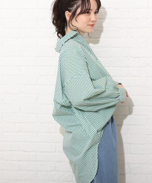 Cutie Blonde(キューティーブロンド)の「◆カラーストライプBIGシャツ(シャツ/ブラウス・レディース・グリーン系その他4/ブラック系2/ネイビー系7/ブルー系2・00)」の21枚目の写真