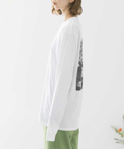 URBAN RESEARCH ROSSO WOMEN（アーバンリサーチ　ロッソ）の「BACK PHOTO LONG-SLEEVE T-SHIRTS（Tシャツ/カットソー・レディース・ホワイト・MEDIUM）」の7枚目の写真