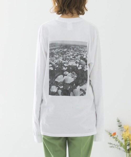 URBAN RESEARCH ROSSO WOMEN（アーバンリサーチ　ロッソ）の「BACK PHOTO LONG-SLEEVE T-SHIRTS（Tシャツ/カットソー・レディース・ホワイト・MEDIUM）」の8枚目の写真
