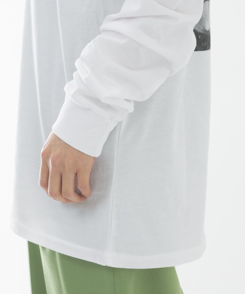 URBAN RESEARCH ROSSO WOMEN（アーバンリサーチ　ロッソ）の「BACK PHOTO LONG-SLEEVE T-SHIRTS（Tシャツ/カットソー・レディース・ホワイト・MEDIUM）」の12枚目の写真