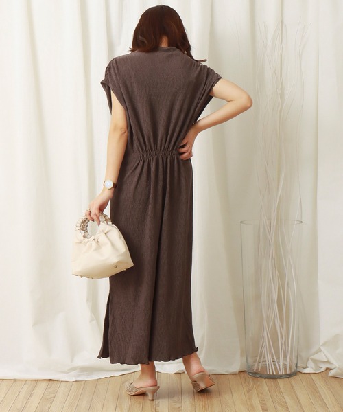 libelle more（リベル モア）の「楊柳プリーツスムース　プチハイネックワンピース（ワンピース・レディース・ブラック/ブラウン/ライトカーキ/グレイッシュベージュ・M/L）」の9枚目の写真
