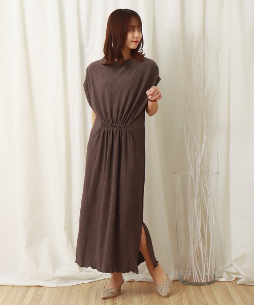 libelle more（リベル モア）の「楊柳プリーツスムース　プチハイネックワンピース（ワンピース・レディース・ブラック/ブラウン/ライトカーキ/グレイッシュベージュ・M/L）」の8枚目の写真