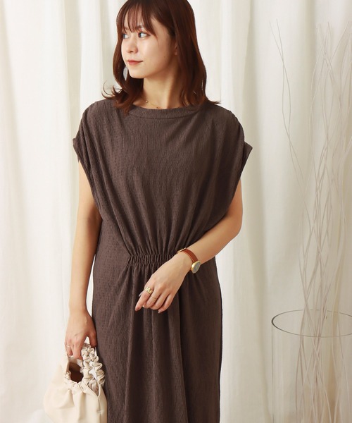 libelle more（リベル モア）の「楊柳プリーツスムース　プチハイネックワンピース（ワンピース・レディース・ブラック/ブラウン/ライトカーキ/グレイッシュベージュ・M/L）」の11枚目の写真
