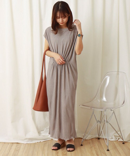 libelle more（リベル モア）の「楊柳プリーツスムース　プチハイネックワンピース（ワンピース・レディース・ブラック/ブラウン/ライトカーキ/グレイッシュベージュ・M/L）」の17枚目の写真