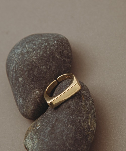 COLOR TOKYO ACCESSORIES（カラートウキョウアクセサリー）の「スクエアリング（リング・レディース・シルバー/ゴールド・FREE）」の9枚目の写真