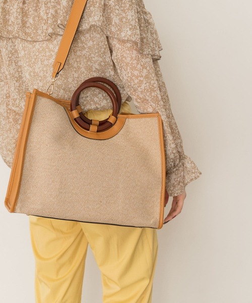 RODE SKO(ロデスコ)の「ウッドハンドルスクエアトートバッグ(トートバッグ・レディース・ブラウン/グレー系その他/マスタード・ONE)」の4枚目の写真
