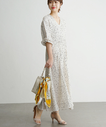 ランダムドット Vネックフレアーワンピース