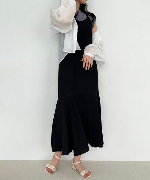 MAJESTIC LEGON(マジェスティックレゴン)の「レディマーメイドキャミワンピ(ワンピース・レディース・ブラック/サックスブルー/イエロー/ネイビー・MEDIUM)」の13枚目の写真