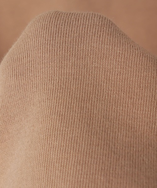 andme(アンドミー)の「配色ステッチオーバーサイズ長袖Tシャツワンピース(ワンピース・レディース・チャコールグレー/ブラック/グリーン/グレイッシュベージュ/パープル/ネイビー/ブラウン/カーキ/ブルー・M/L)」の12枚目の写真