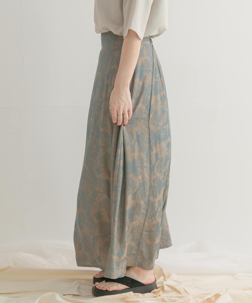 ITEMS URBANRESEARCH（アイテムズ アーバンリサーチ）の「ジャガードフレアスカート（スカート・レディース・ネイビー/オレンジ・FREE）」の8枚目の写真