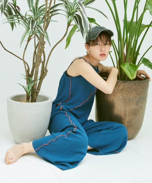 Happy John（ハッピージョン）の「bicolor mellow salopette/バイカラーメロウサロペット（サロペット/オーバーオール・レディース・ブラック/ブルー/グリーン・FREE）」の3枚目の写真