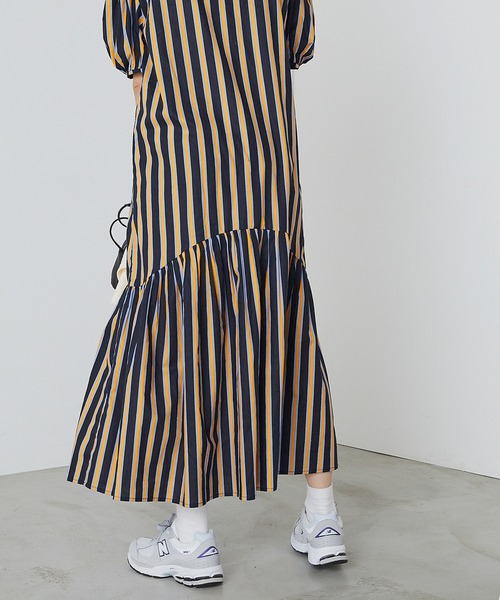 forksy.（フォルクシー）の「【forksy.】マルチストライプボリュームスリーブ裾ギャザー切り替えカフタンワンピース（ワンピース・レディース・ネイビー/オレンジ・FREE）」の10枚目の写真