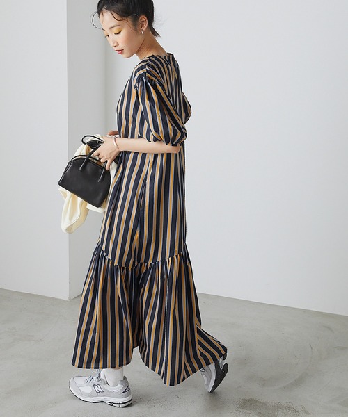 forksy.（フォルクシー）の「【forksy.】マルチストライプボリュームスリーブ裾ギャザー切り替えカフタンワンピース（ワンピース・レディース・ネイビー/オレンジ・FREE）」の15枚目の写真