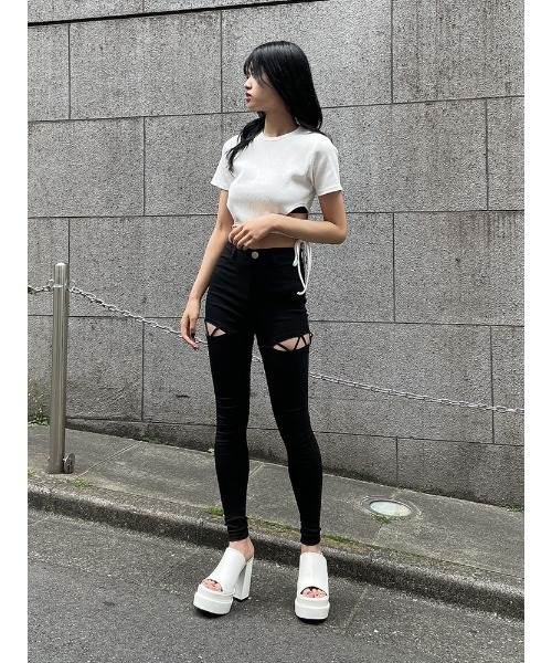 ENVYM(アンビー)の「カッティングラインジェギンス(その他パンツ・レディース・ブラック・M/S)」の3枚目の写真