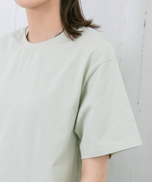 KBF(ケイビーエフ)の「ミニロゴTシャツ(Tシャツ/カットソー・レディース・ホワイト/ブラック/アイボリー/グリーン系その他・ONE)」の13枚目の写真