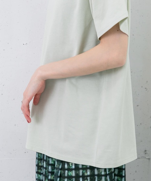 KBF(ケイビーエフ)の「ミニロゴTシャツ(Tシャツ/カットソー・レディース・ホワイト/ブラック/アイボリー/グリーン系その他・ONE)」の12枚目の写真