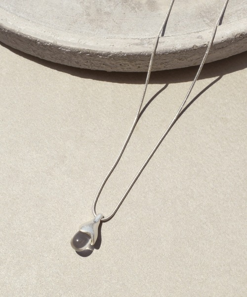 GOLDY（ゴールディ）の「リンピッド ドロップ ネックレス（ネックレス・レディース・シルバー/ゴールド/シルバー系その他/ゴールド系その他・FREE）」の6枚目の写真