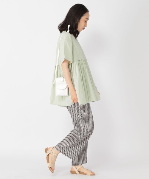 studio CLIP（スタディオクリップ）の「コットンリネン切り替えギャザーブラウス（シャツ/ブラウス・レディース・オフホワイト/ネイビー/ライトグリーン・FREE）」の4枚目の写真
