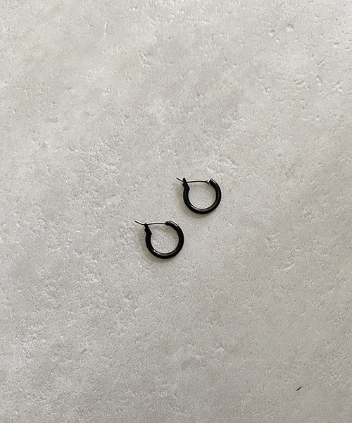 VENCEEXCHANGE（ヴァンスエクスチェンジ）の「シンプルピアス（ピアス（両耳用）・レディース・シルバー/ゴールド/ブラック・FREE）」の16枚目の写真