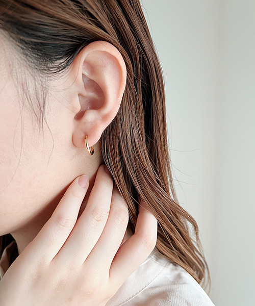 VENCEEXCHANGE（ヴァンスエクスチェンジ）の「シンプルピアス（ピアス（両耳用）・レディース・シルバー/ゴールド/ブラック・FREE）」の17枚目の写真