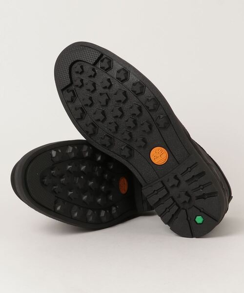 Timberland（ティンバーランド）の「メンズ クレスト フィールド ミッド レースアップ ウォータープルーフ チャッカ ブーツ - ブラック（防水）（ブーツ・メンズ・ブラック・25.5cm/26.5cm/27.5cm/28.5cm/30.0cm/25.0cm/26.0cm/27.0cm/28.0cm/29.0cm）」の3枚目の写真