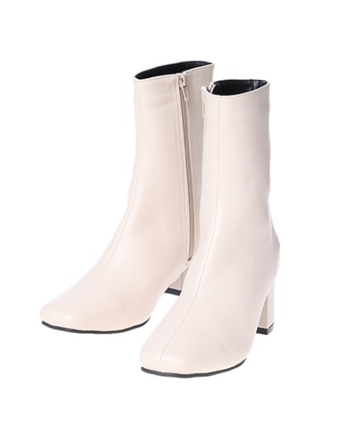 INGNI（イング）の「ベーシックミドルブーツ（ブーツ・レディース・ブラック/アイボリー・M/L）」の5枚目の写真