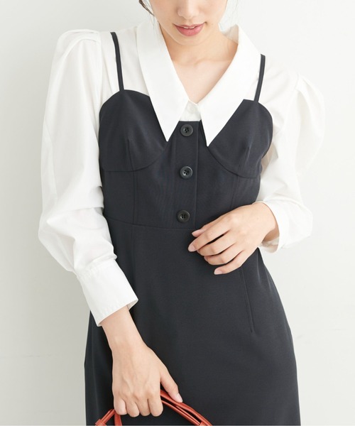 FREE'S MART（フリーズマート）の「◆ウエストシェイプパワーショルダーシャツ（シャツ/ブラウス・レディース・ブラック/ブルー/ホワイト・FREE）」の4枚目の写真