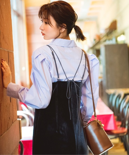 FREE'S MART（フリーズマート）の「◆ウエストシェイプパワーショルダーシャツ（シャツ/ブラウス・レディース・ブラック/ブルー/ホワイト・FREE）」の5枚目の写真