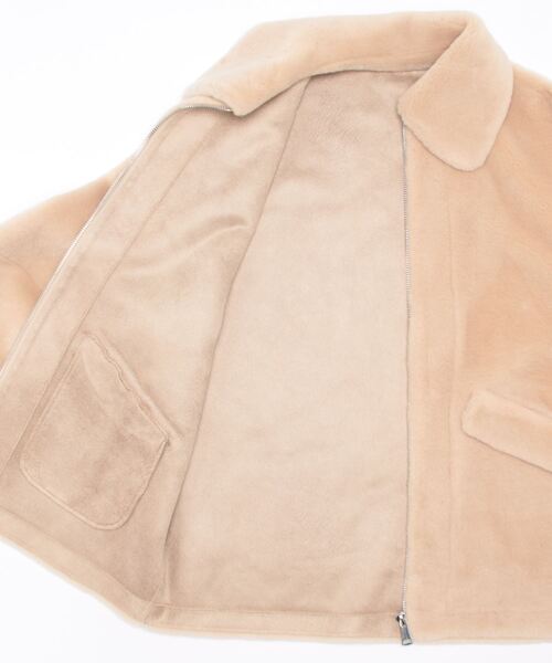 Lui's（ルイス）の「フェイクボアオーバージャケット（ブルゾン・レディース・キャメル/ライトグレー・FREE）」の14枚目の写真