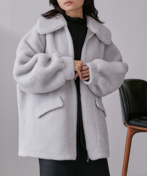 Lui's（ルイス）の「フェイクボアオーバージャケット（ブルゾン・レディース・キャメル/ライトグレー・FREE）」の22枚目の写真