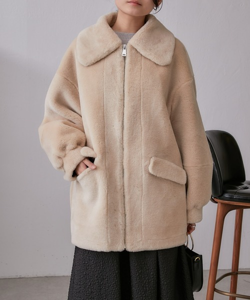 Lui's（ルイス）の「フェイクボアオーバージャケット（ブルゾン・レディース・キャメル/ライトグレー・FREE）」の16枚目の写真